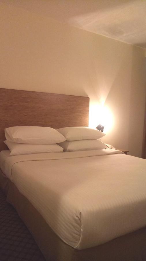 Hotel Sri Sutra - Bandar Sunway 3 Petaling Jaya Extérieur photo