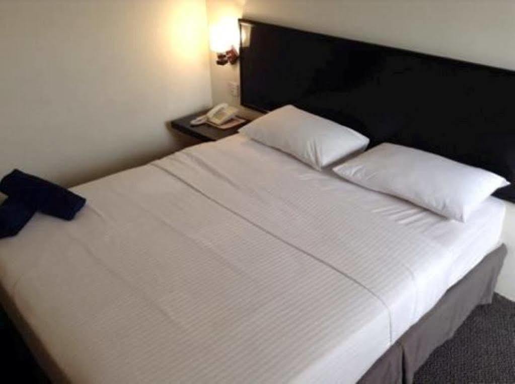 Hotel Sri Sutra - Bandar Sunway 3 Petaling Jaya Extérieur photo