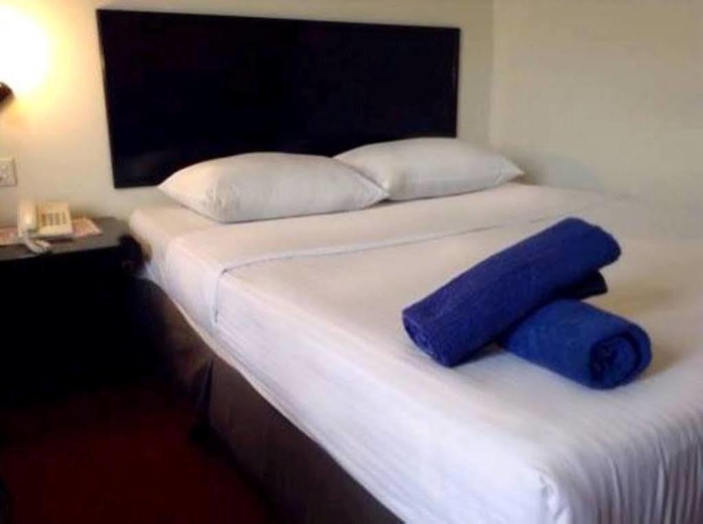 Hotel Sri Sutra - Bandar Sunway 3 Petaling Jaya Extérieur photo